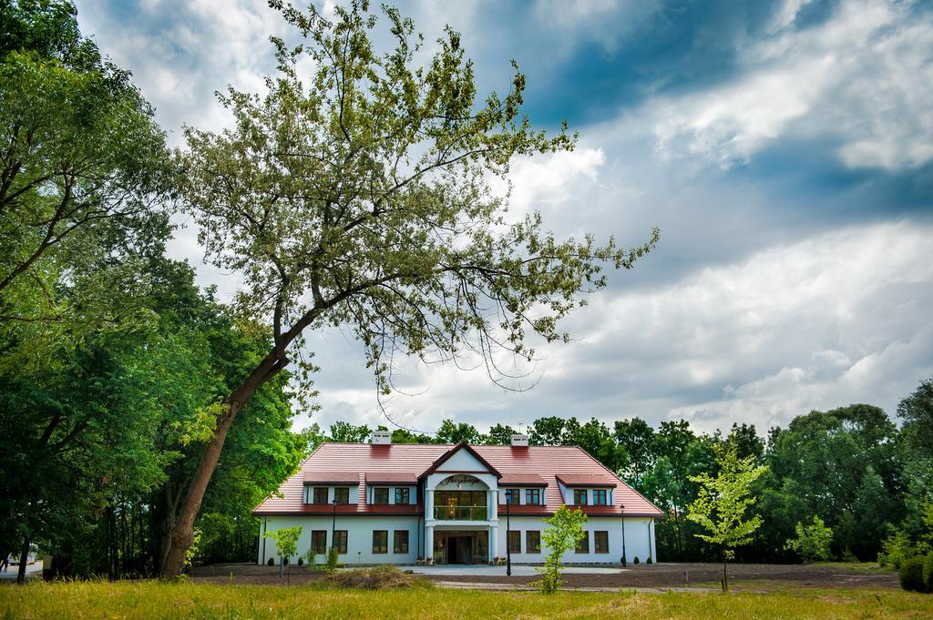 Rezydencja Dwór Polski Bełchatów Exterior foto